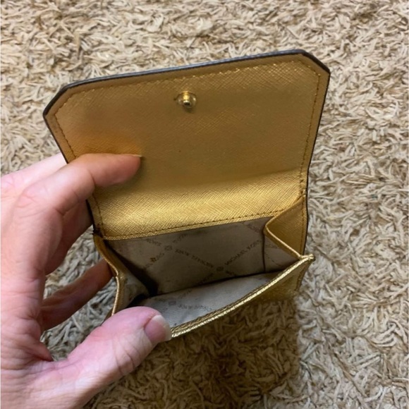 Michael Kors wallet - Picture 3 of 4